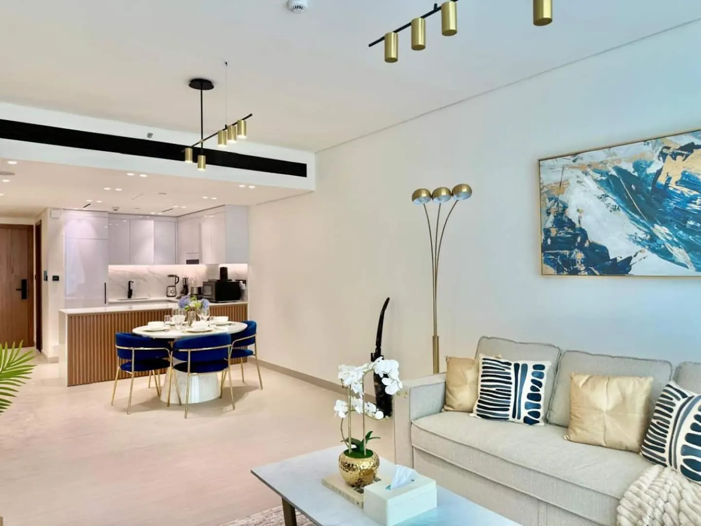 Luxurious And Spacious 1Br With Balcony In Jvc Dubai