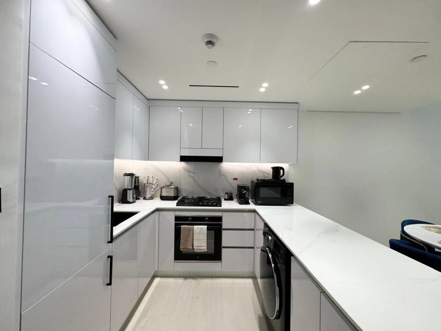 Apartment Luxurious And Spacious 1Br With Balcony In Jvc Dubai
