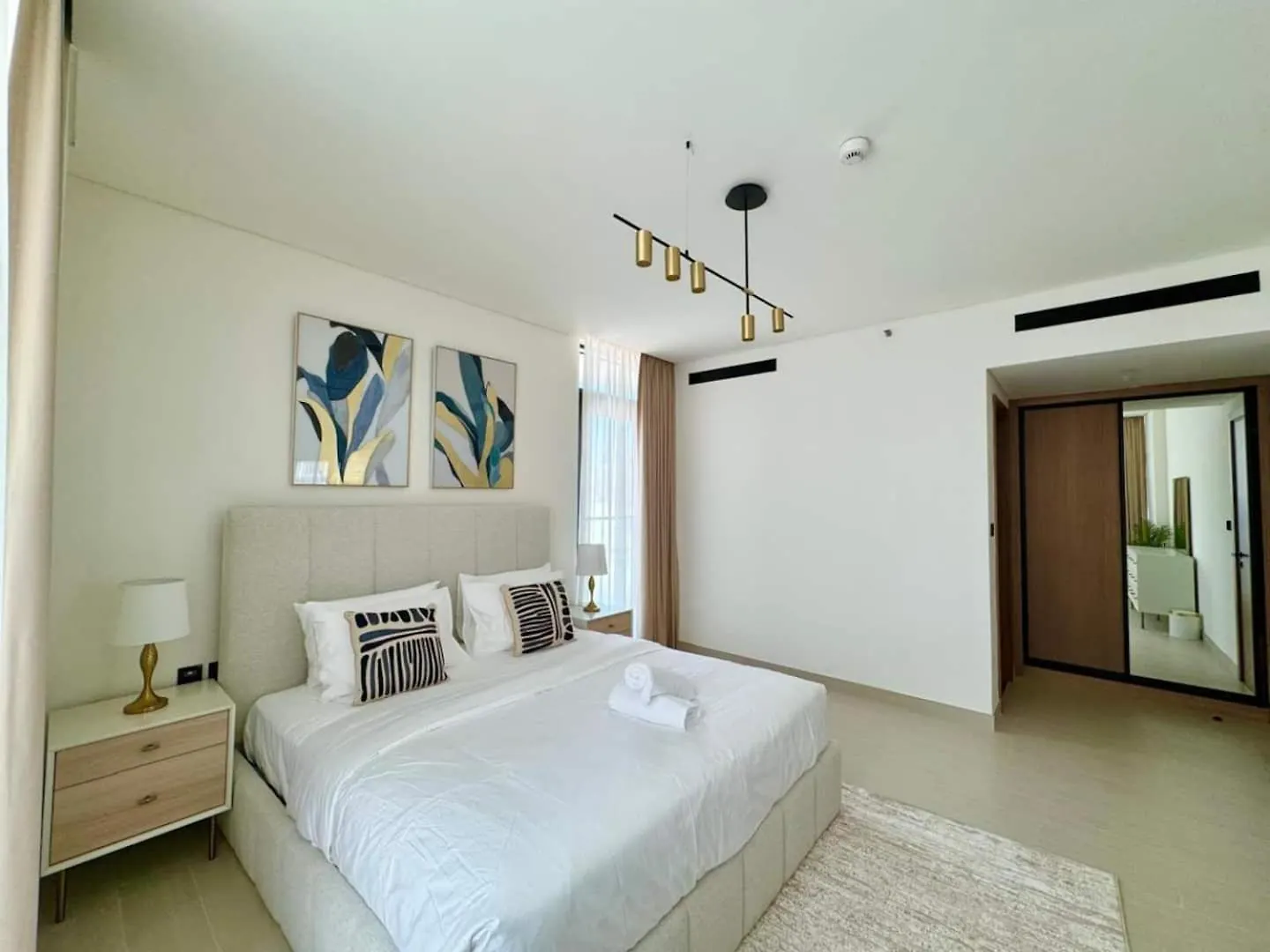 Luxurious And Spacious 1Br With Balcony In Jvc Dubai Apartment